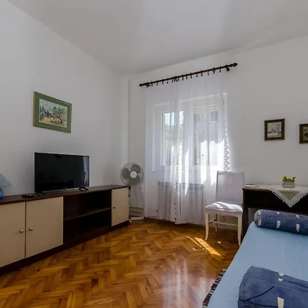 Jakov Apartment *