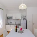 Appartement Jakov *