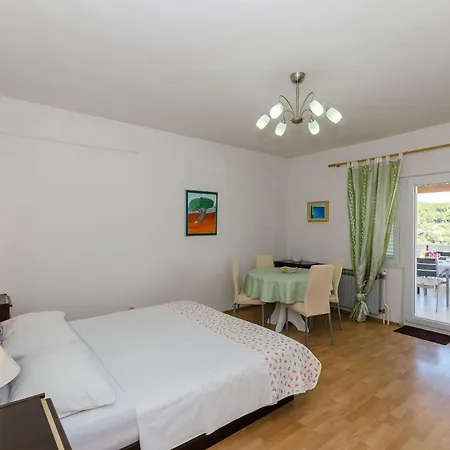 Appartamento Jakov Jelsa (Hvar)