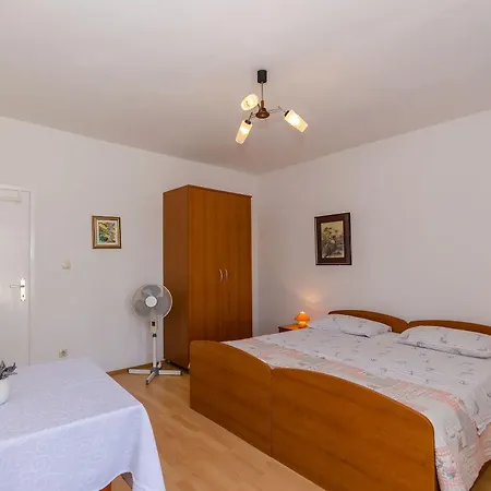 Jakov Appartamento Jelsa (Hvar)
