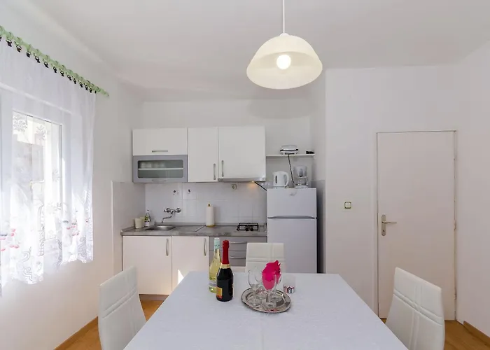 Apartamento Jakov *