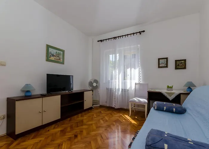 Jakov Apartamento *