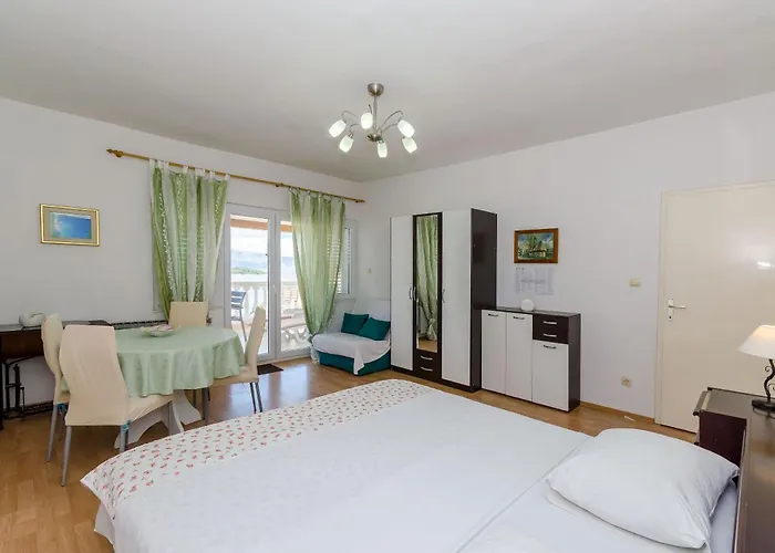 Jakov Apartamento